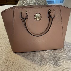 Lightly used purse mauve